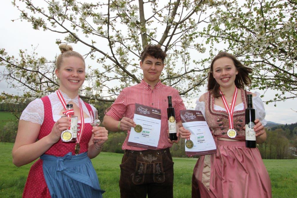 Auszeichnung der Edelbrände der LFS Pyhra bei der Ab-Hof-Messe in Wieselburg