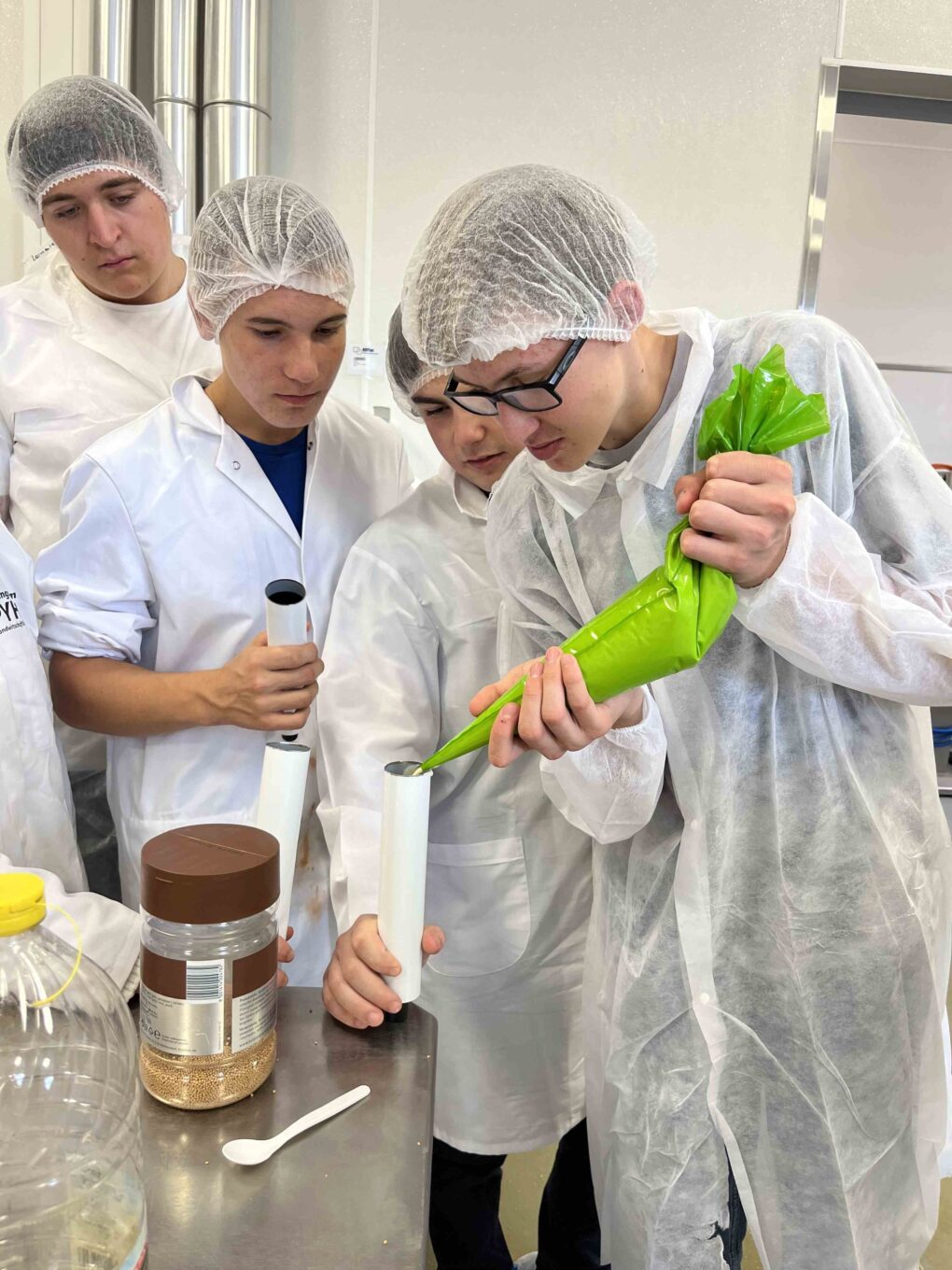 Lebensmitteltechnik hautnah erleben – spannender Projekttag im LMTZ Wieselburg