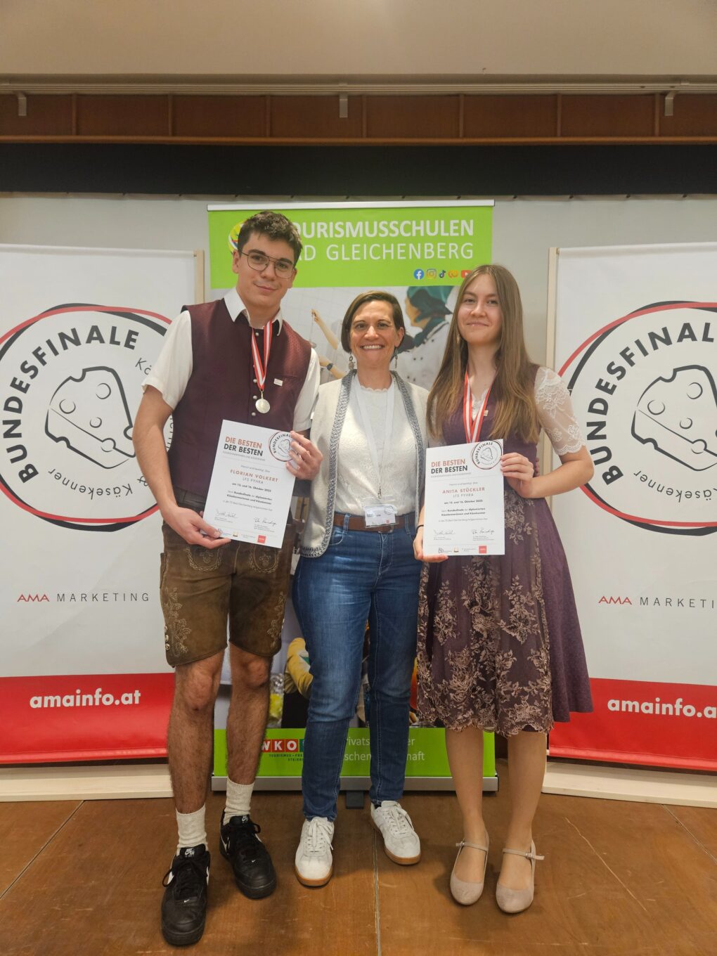 Bundesfinale der diplomierten Käsekenner und Käsekennerinnen in Österreich Bundesfinale der diplomierten Käsekenner und Käsekennerinnen in Österreich