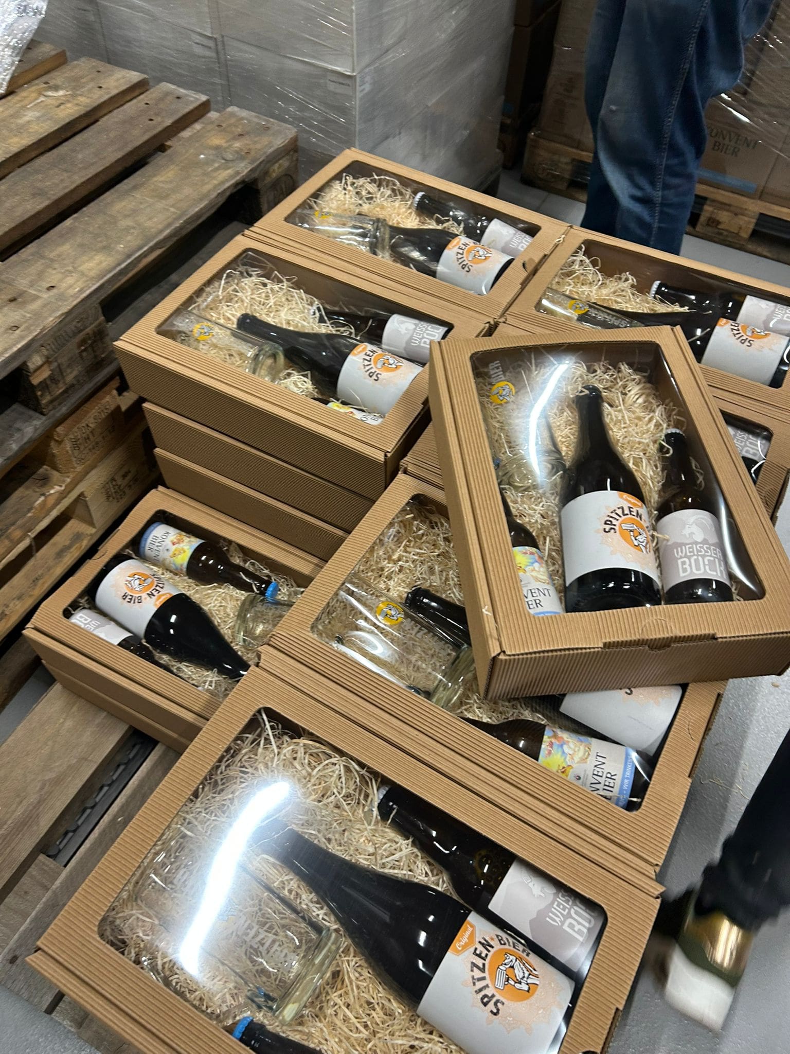 Bild 1 Geschenke einpacken-min