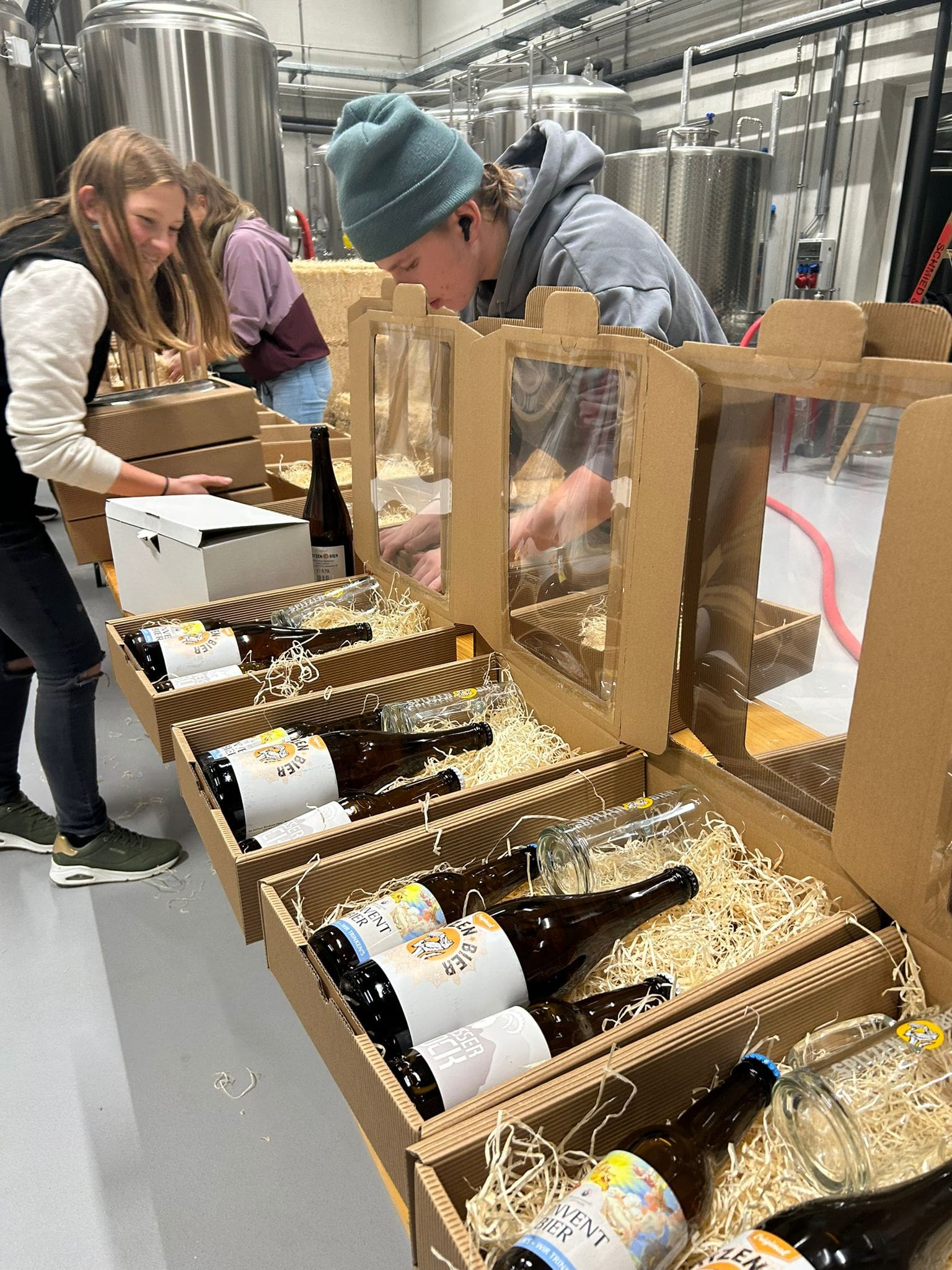 Bild 3 Geschenke einpacken-min