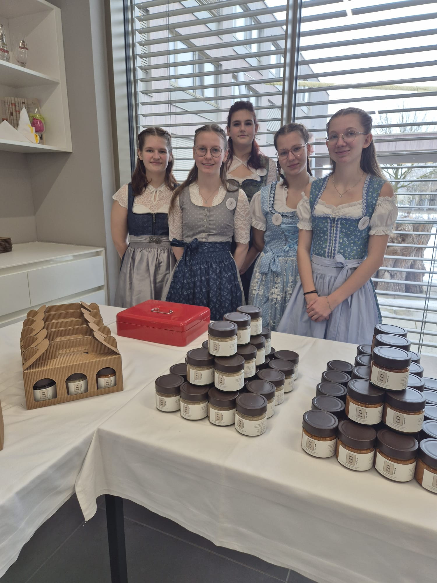 Junioreröffnung „Speed sweet spicy“ – Lernen fürs Leben in der Fachrichtung Betriebs- und Haushaltsmanagement