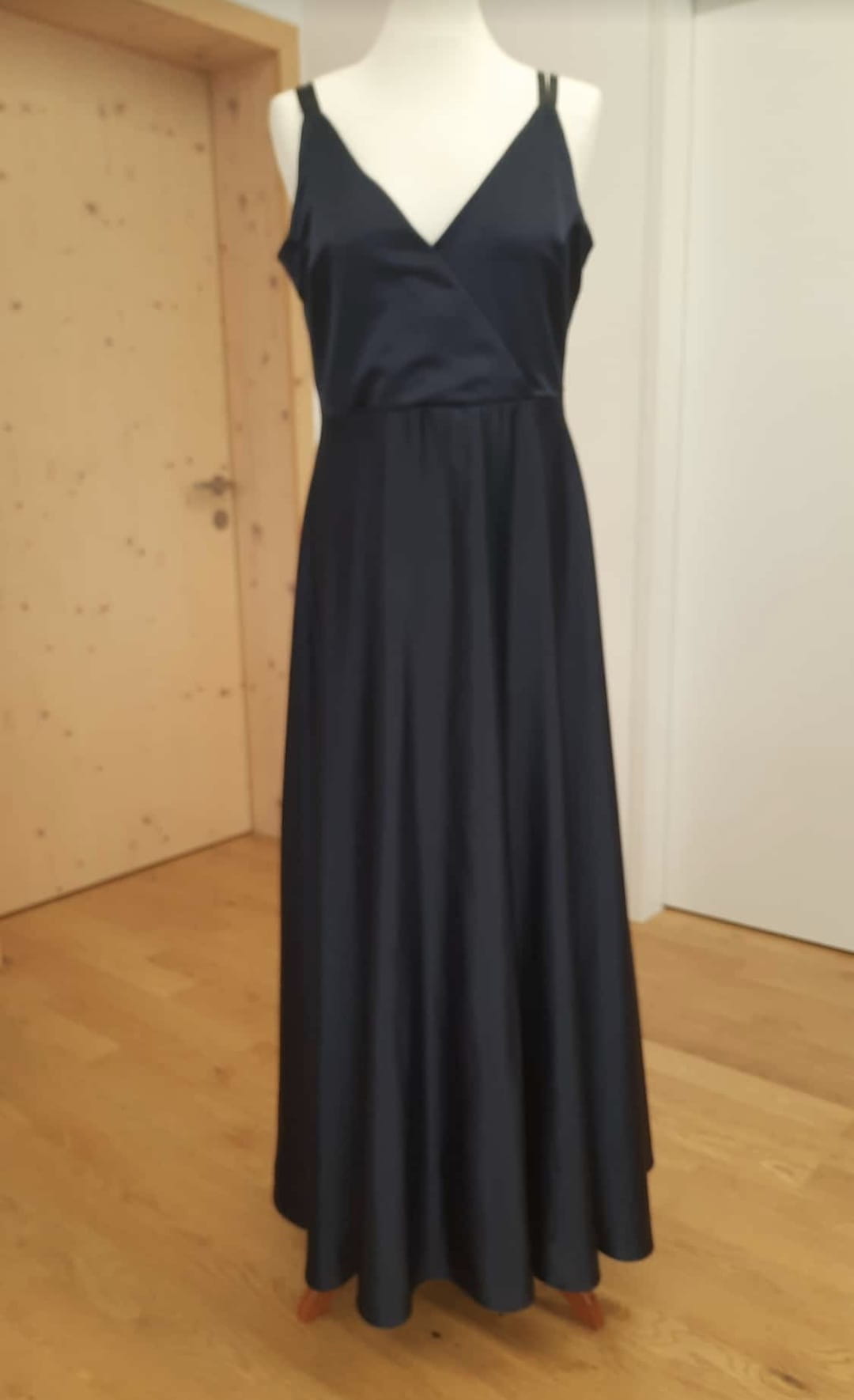 Rechtzeitig zur Ballsaison: Ein Ballkleid ganz nach persönlichen Vorstellungen