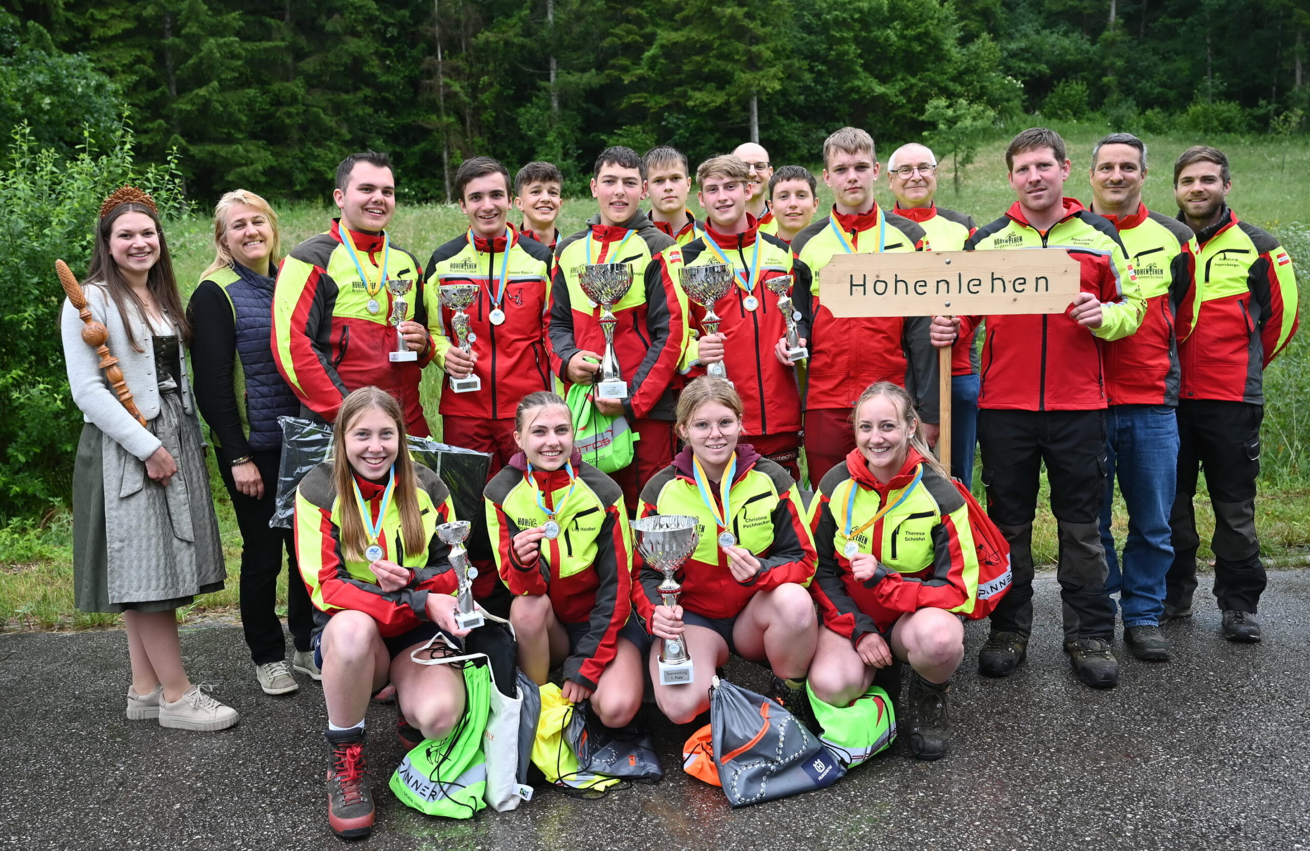 Bergbauernschule Hohenlehen dominiert den 36. Waldarbeitswettbewerb der Landwirtschaftsschulen in NÖ